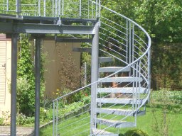 Spindeltreppe aussen-002
